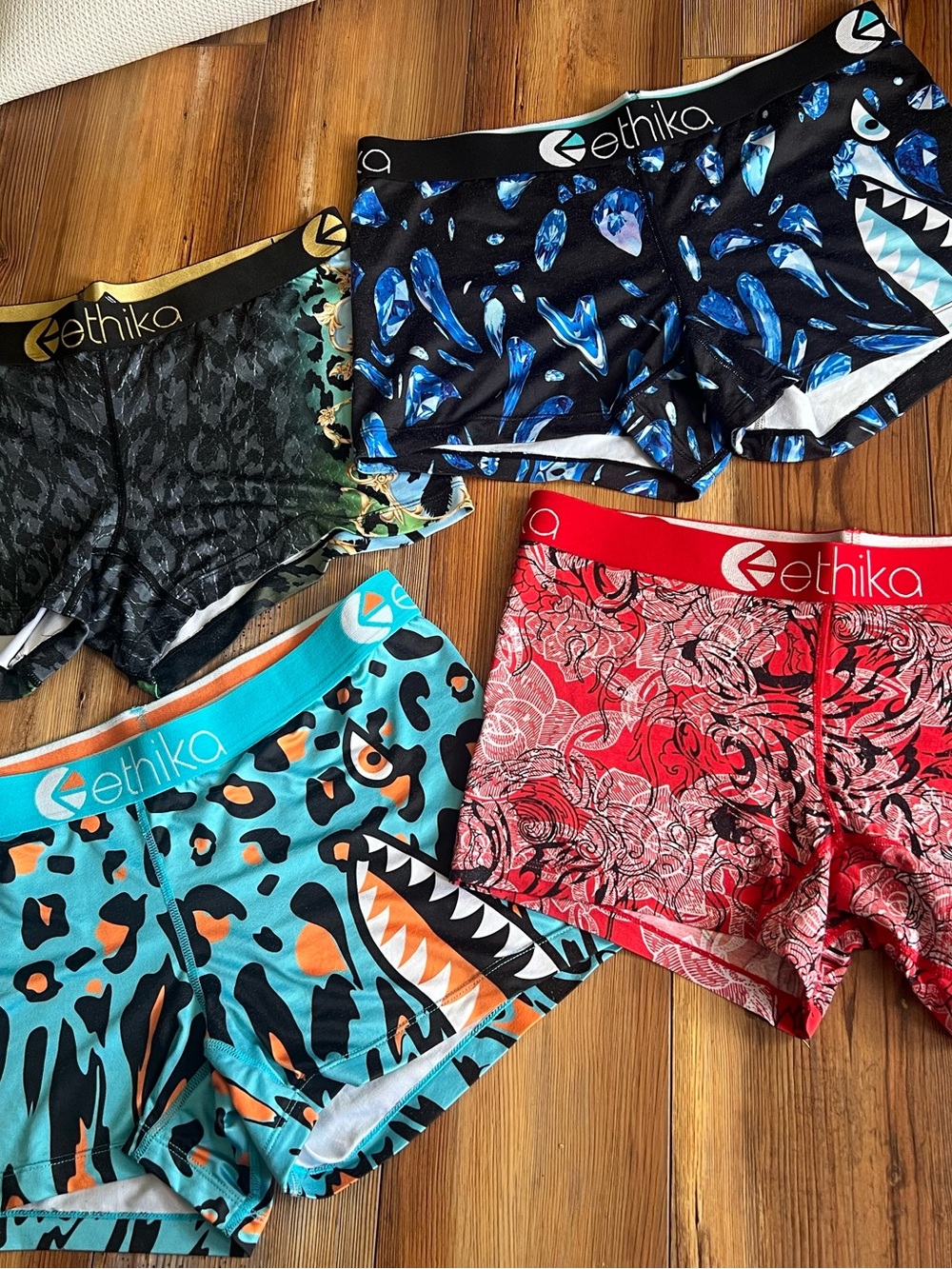 Lot of 8 size large pjs